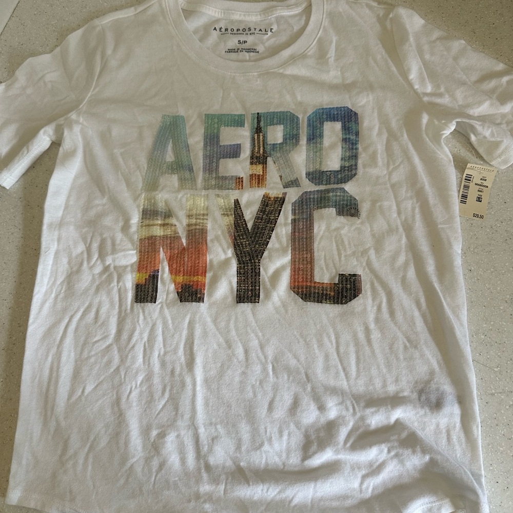 NWT AEROPOSTALE AERO NYC Graphic Short Sleeve Sequins T Shirt Small lightweight